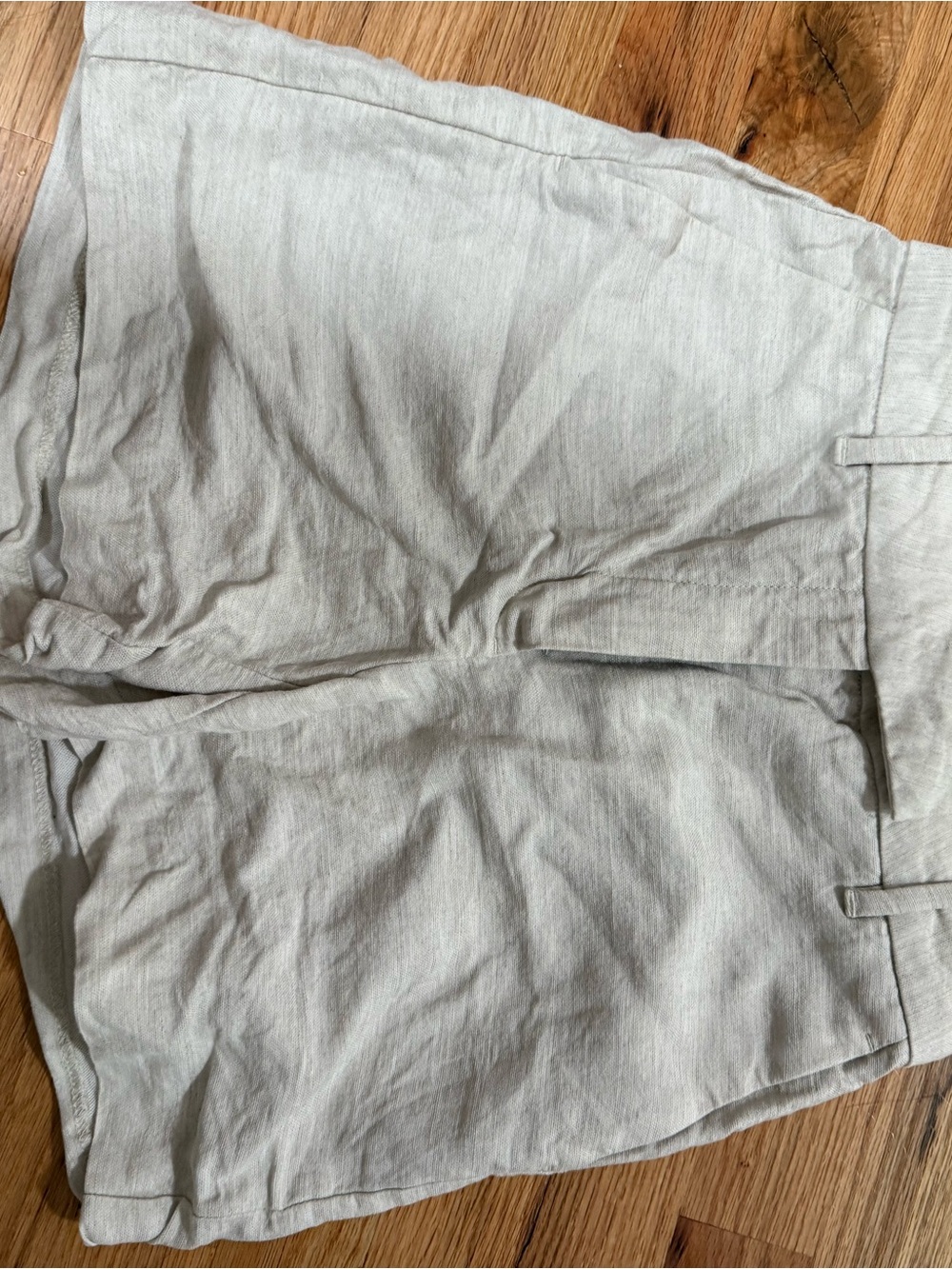 Women’s aritzia beige Linen Blend Shorts